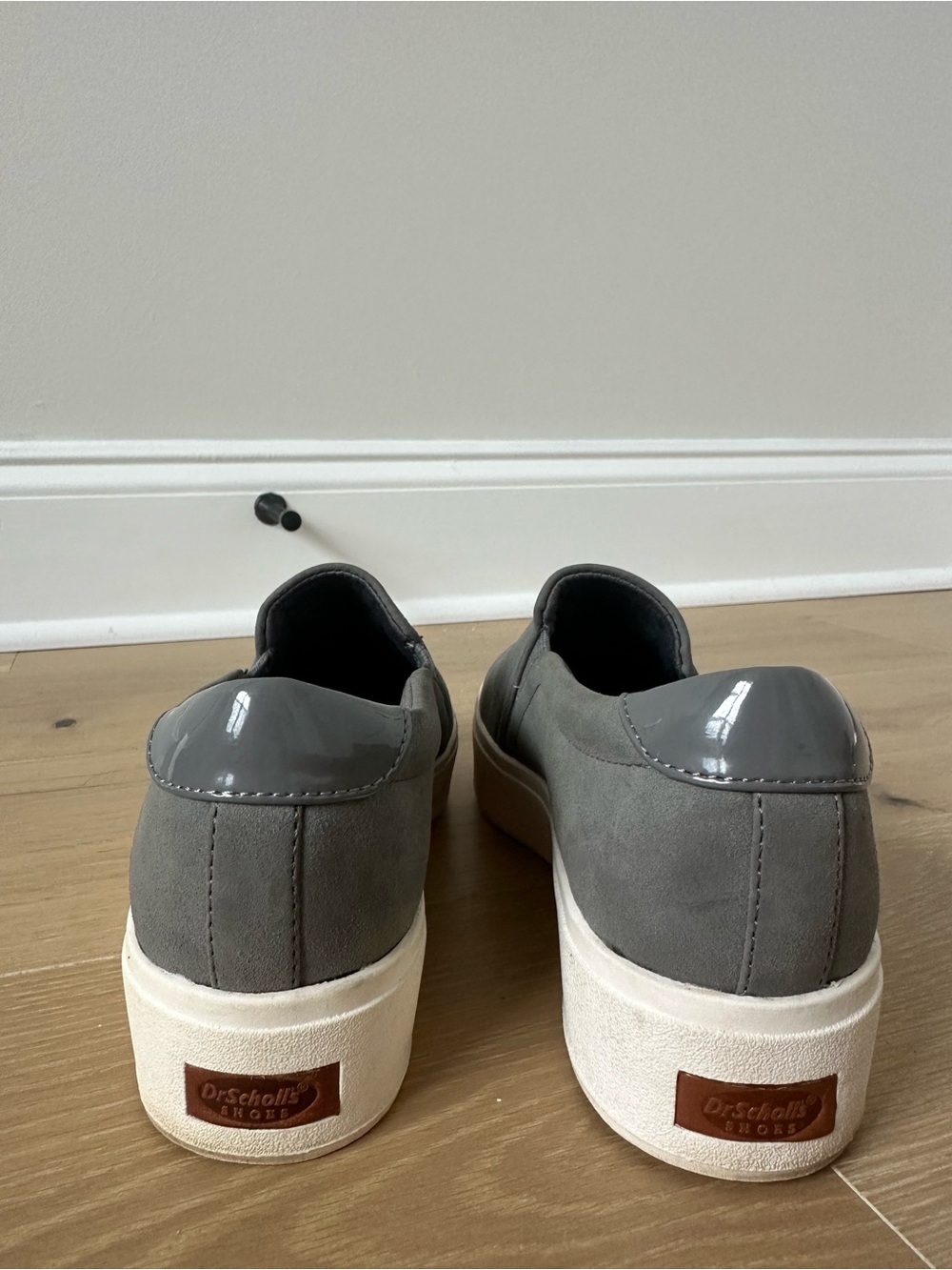 Dr Scholls White Gray Suede Platform Sneakers Loafers Shoes Women’s Size 6.5 - Picture 3 of 10